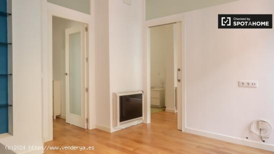 Apartamento de 2 dormitorios en alquiler en Madrid - MADRID