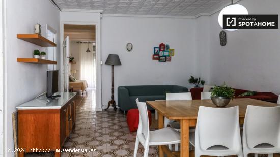 Apartamento de 3 habitaciones en alquiler en Extramurs - VALENCIA