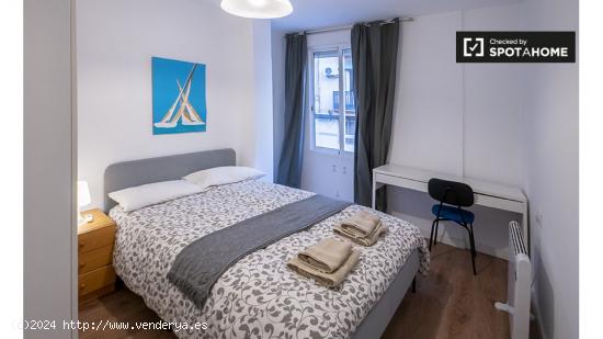 Apartamento de 3 dormitorios en alquiler en Extramurs, Valencia. - VALENCIA