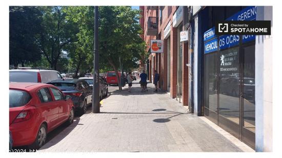 Piso de 3 habitaciones en alquiler en Camins al Grau - VALENCIA