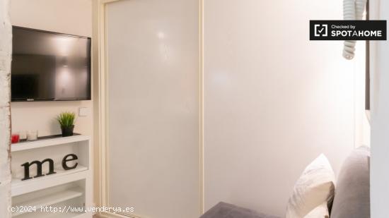 Se alquila piso de 1 dormitorio en Puerta De Toledo - MADRID