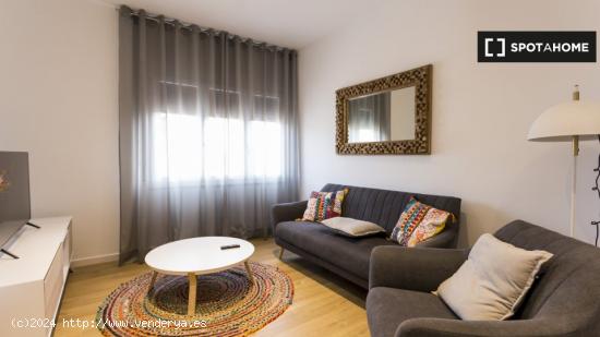 Apartamento entero de 2 dormitorios en Barcelona. - BARCELONA