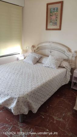  Alquiler de habitaciones en piso de 4 dormitorios en Almería - ALMERIA 