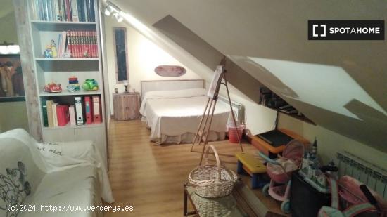 Habitación en piso compartido en Zaragoza - ZARAGOZA