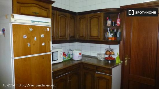 Habitación en piso compartido en Salamanca - SALAMANCA