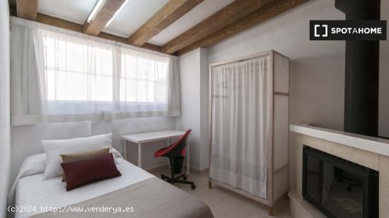 Se alquila habitación en Pio XII, Alicante- Solo chicas - ALICANTE