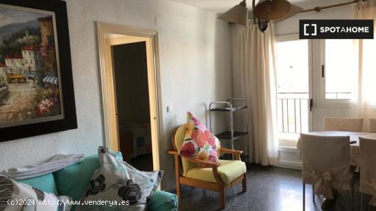 Alquiler de habitaciones en piso de 4 dormitorios en Murcia - MURCIA