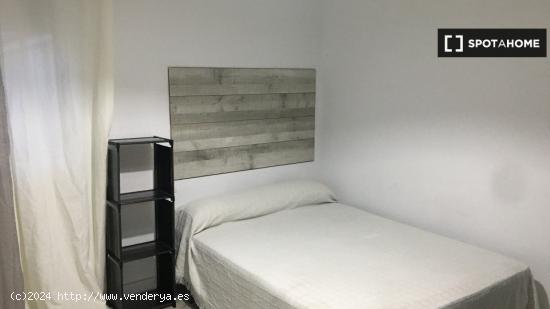 Habitación en piso compartido en Alicante - ALICANTE