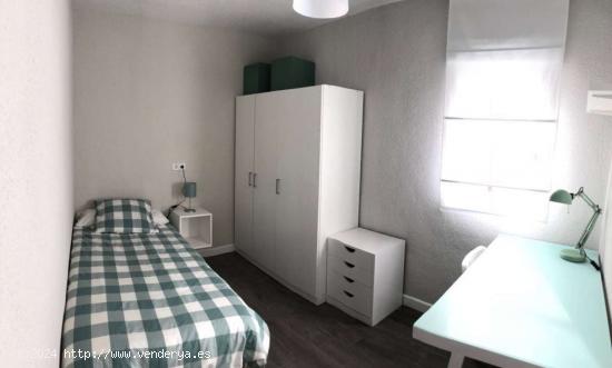  Habitación en alquiler en apartamento de 3 dormitorios en Getafe, Madrid - MADRID 