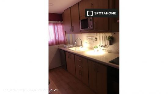 Piso de 2 habitaciones en alquiler en Campanar - VALENCIA