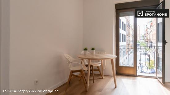 Apartamento de 2 dormitorios en alquiler en Madrid - MADRID