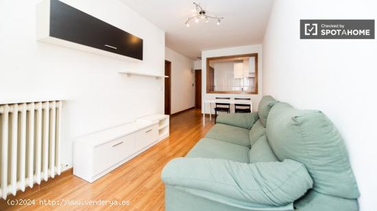 Moderno apartamento de 1 dormitorio con acceso a la piscina - MADRID