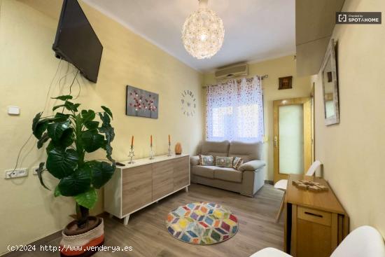  Apartamento luminoso con secador de arriba-y-venir de Sant Marti, cerca de la playa y del centro de  