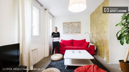 Muy bien decorado apartamento de 1 dormitorio en alquiler en el centro de Madrid - MADRID