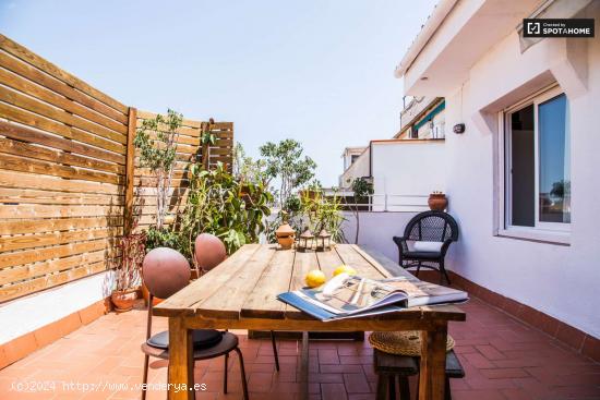  Apartamento de 3 dormitorios con hermosa terraza en alquiler en Horta Guinardó - BARCELONA 