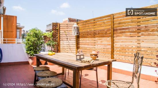 Apartamento de 3 dormitorios con hermosa terraza en alquiler en Horta Guinardó - BARCELONA