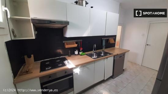 Apartamento entero de 3 habitaciones en Barcelona. - BARCELONA