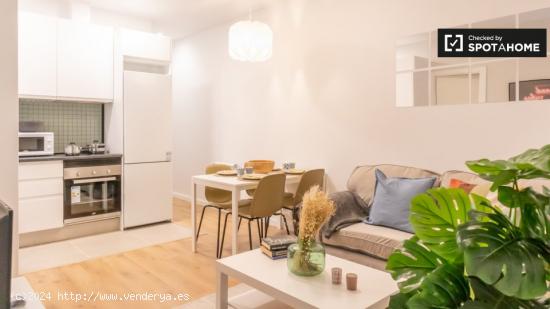 Se alquila piso de 4 habitaciones en Ríos Rosas - MADRID