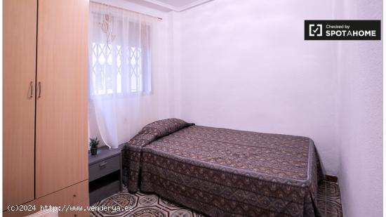 Apartamento de 2 dormitorios en alquiler en Valencia - VALENCIA