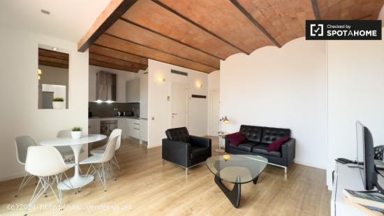 Apartamento de 3 dormitorios en alquiler en el Barrio Gótico. - BARCELONA