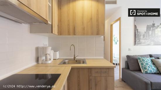 Elegante apartamento de 3 dormitorios en alquiler en Carabanchel - MADRID