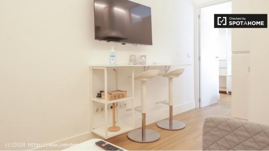 apartamento de 1 dormitorio en alquiler en Cuatro Caminos, Madrid - MADRID