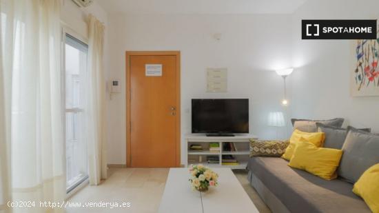 Apartamento de 2 dormitorios en alquiler en San Felipe Nerí, Málaga - MALAGA