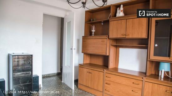 Apartamento de 4 dormitorios en alquiler en Poblats Marítims, Valencia. - VALENCIA