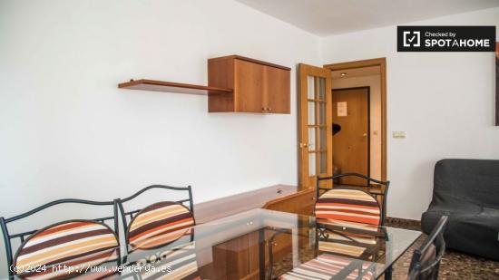 Apartamento clásico de 2 dormitorios en alquiler en Quatre Carreres - VALENCIA