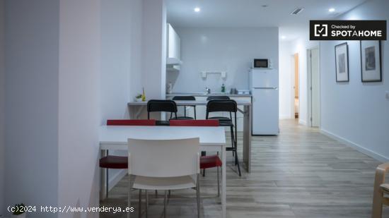 Apartamento de 2 dormitorios en alquiler en Extramurs - VALENCIA