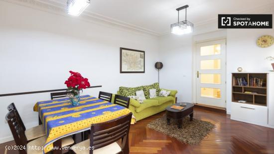 Precioso apartamento de 2 dormitorios en alquiler en Centro - MADRID