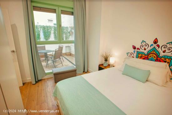  Encantador apartamento de 1 dormitorio con patio privado en Casco Antiguo - SEVILLA 