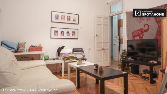 Habitación en piso compartido en madrid. - MADRID