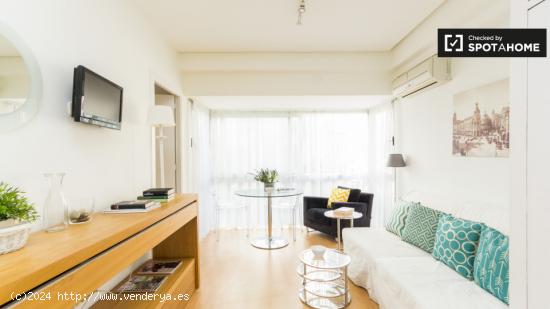 Elegante apartamento de 1 dormitorio con aire acondicionado en alquiler en Salamanca - MADRID