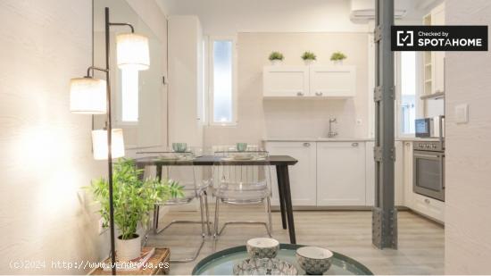 Apartamento de 1 dormitorio en alquiler en Rios Rosas, Madrid - MADRID