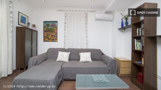 Apartamento de 2 dormitorios en alquiler en Valencia - VALENCIA