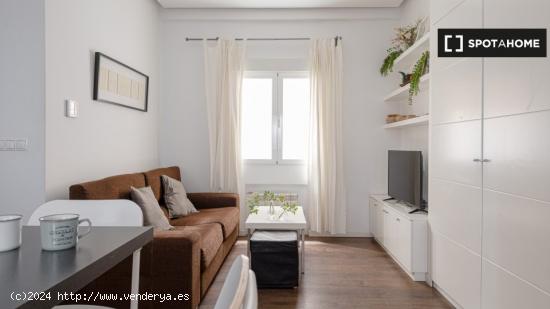 Apartamento de 2 dormitorios en alquiler en Cuatro Caminos, Madrid - MADRID