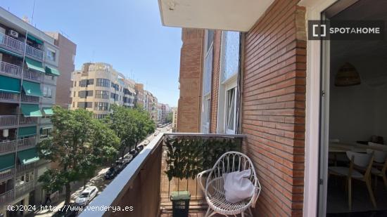 Piso de 3 habitaciones en alquiler en Valencia - VALENCIA