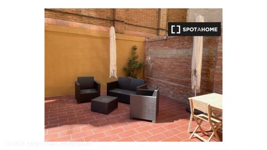 Apartamento entero de 2 dormitorios en Barcelona. - BARCELONA