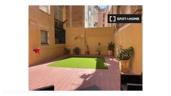 Apartamento entero de 2 dormitorios en Barcelona. - BARCELONA