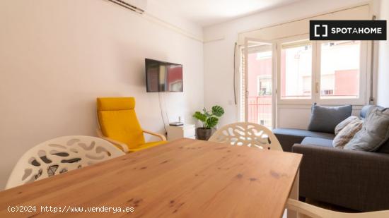 Todo el apartamento de 3 dormitorios en L'Hospitalet de Llobregat. - BARCELONA