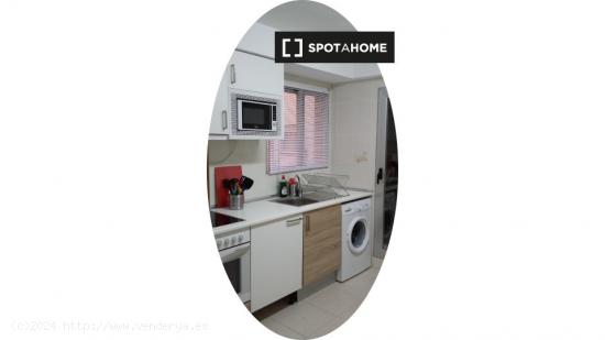 Alquiler de habitaciones en apartamento de 5 dormitorios en Parque De Roma - ZARAGOZA