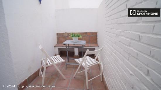 Estudio en alquiler en Sevilla - SEVILLA