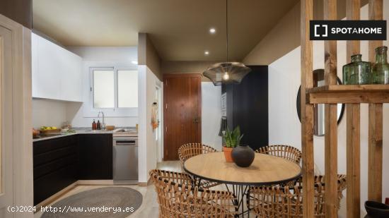 Apartamento entero de 3 habitaciones en Barcelona. - BARCELONA