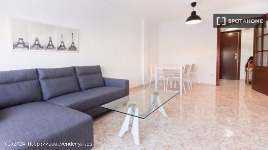 Habitación en piso compartido en Rochelambert, Sevilla - SEVILLA