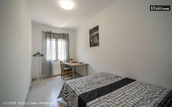 Habitaciones en alquiler en apartamento de 3 dormitorios en valencia. - VALENCIA