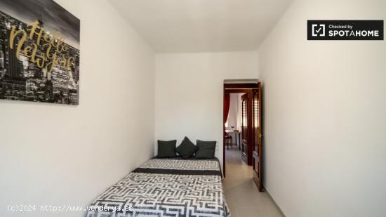 Habitaciones en alquiler en apartamento de 3 dormitorios en valencia. - VALENCIA