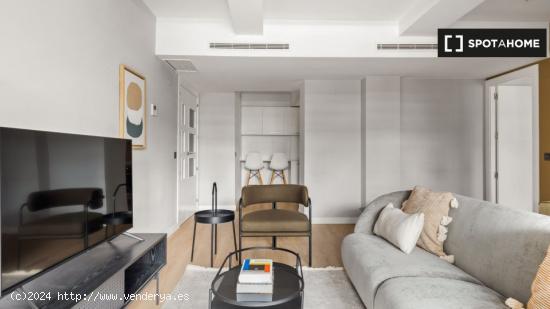 Apartamento de 2 dormitorios en alquiler en Madrid - MADRID