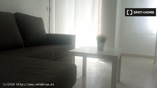 Bonito dormitorio en Valencia - VALENCIA