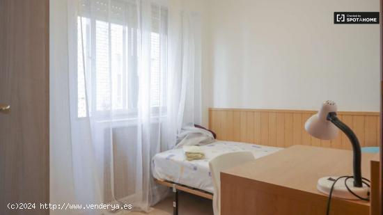  Habitación en alquiler en apartamento de 3 dormitorios en Getafe, Madrid - MADRID 